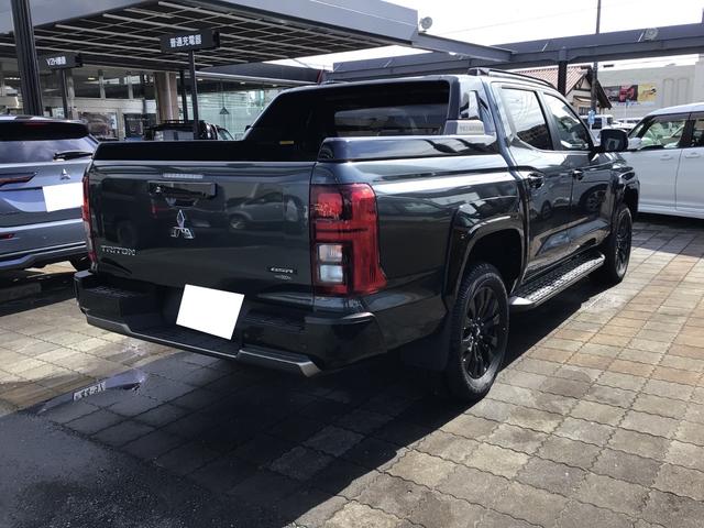 トライトン ＧＳＲ　／純正９インチスマホ連携ナビゲーション／フルセグ／マルチアラウンドモニター／レーダークルーズコントロール／パーキングセンサー／ＬＥＤヘッドライト／スマートキー＆プッシュスタート／（5枚目）