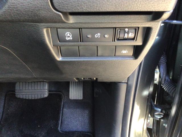 トライトン ＧＳＲ　／純正９インチスマホ連携ナビゲーション／フルセグ／マルチアラウンドモニター／レーダークルーズコントロール／パーキングセンサー／ＬＥＤヘッドライト／スマートキー＆プッシュスタート／（12枚目）