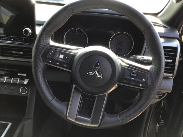 トライトン ＧＳＲ　／純正９インチスマホ連携ナビゲーション／フルセグ／マルチアラウンドモニター／レーダークルーズコントロール／パーキングセンサー／ＬＥＤヘッドライト／スマートキー＆プッシュスタート／（13枚目）