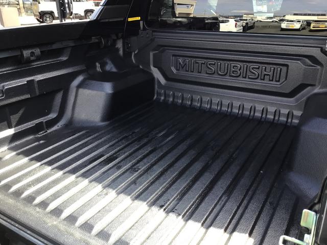 トライトン ＧＳＲ　／純正９インチスマホ連携ナビゲーション／フルセグ／マルチアラウンドモニター／レーダークルーズコントロール／パーキングセンサー／ＬＥＤヘッドライト／スマートキー＆プッシュスタート／（41枚目）