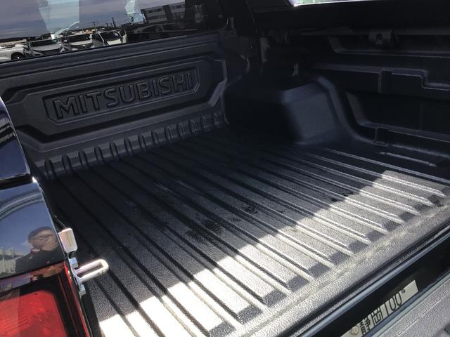 トライトン ＧＳＲ　／純正９インチスマホ連携ナビゲーション／フルセグ／マルチアラウンドモニター／レーダークルーズコントロール／パーキングセンサー／ＬＥＤヘッドライト／スマートキー＆プッシュスタート／（42枚目）