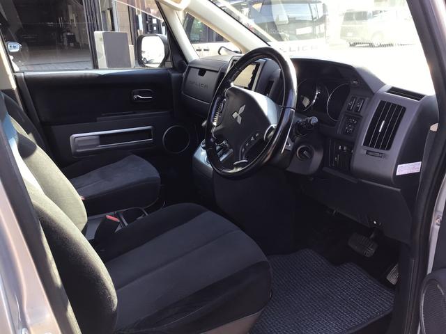 デリカD:5 G パワーパッケージ /両側パワースライドドア/社外ナビゲーション/Bluetooth audio/フルセグ/クルーズコントロール/ビルトインETC/ラジエーター修理済/7人乗り/ワンオーナー/(8枚目)