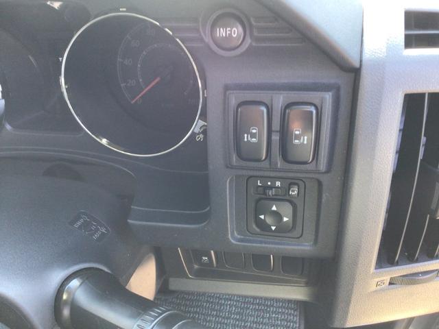 デリカD:5 G パワーパッケージ /両側パワースライドドア/社外ナビゲーション/Bluetooth audio/フルセグ/クルーズコントロール/ビルトインETC/ラジエーター修理済/7人乗り/ワンオーナー/(10枚目)