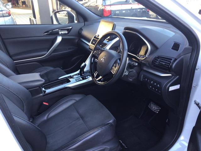 エクリプスクロスＰＨＥＶ Ｐ　／車検整備付／スマホ連携ナビゲーション／フルセグ／マルチアラウンドモニター／Ｓ－ＡＷＣ／ハーフレザーシート／シートヒーター／ＬＥＤヘッドライト／レーダークルーズコントロール／前後ドラレコ／（7枚目）