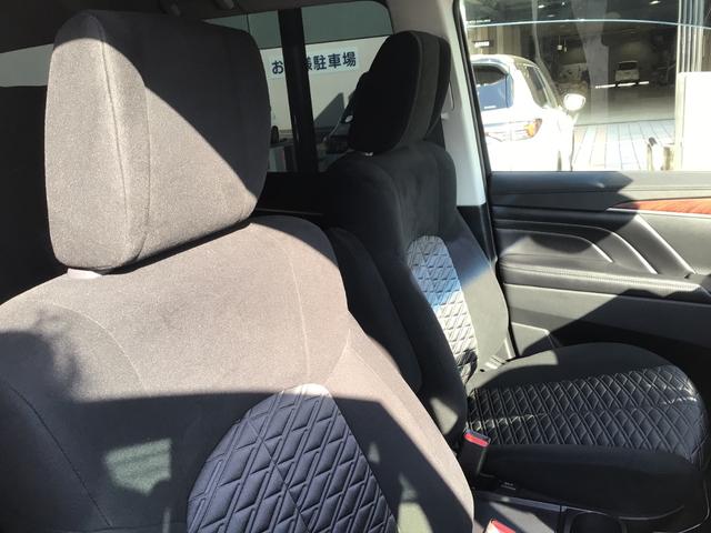 デリカＤ：５ Ｇ　パワーパッケージ　／車検整備付／社外９インチナビゲーション／フルセグ／Ｂｌｕｅｔｏｏｔｈ　ａｕｄｉｏ／全方位モニター／リヤフリップダウンモニター／両側パワースライドドア／パワーバックドア／ドライブレコーダー／ＥＴＣ／（10枚目）