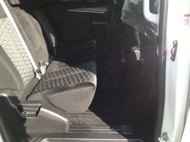 デリカＤ：５ Ｇ　パワーパッケージ　／車検整備付／社外９インチナビゲーション／フルセグ／Ｂｌｕｅｔｏｏｔｈ　ａｕｄｉｏ／全方位モニター／リヤフリップダウンモニター／両側パワースライドドア／パワーバックドア／ドライブレコーダー／ＥＴＣ／（35枚目）