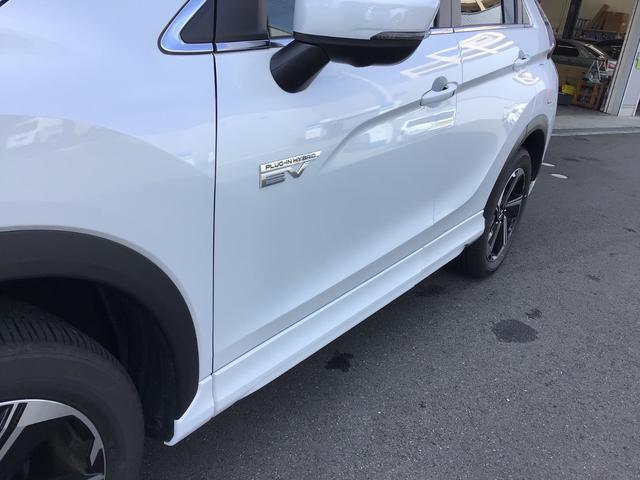 エクリプスクロスＰＨＥＶ Ｐ　試乗車／８インチスマホ連携ナビゲーション／フルセグ／マルチアラウンドモニター／ＥＴＣ／全席シートヒーター／ＨＵＤ／パワーバックドア／マイパイロット　１５００Ｗ電源（18枚目）