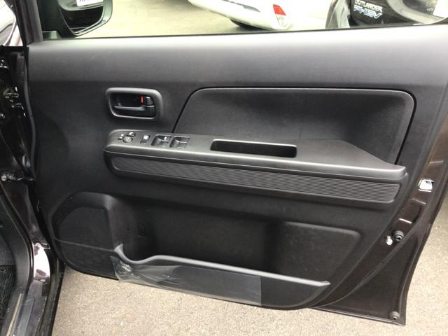 ワゴンＲ ＦＸ　試乗車アップ　ドラレコ　前後ブレーキサポート　ＣＤプレーヤー付　前後ブレーキサポート　オートエアコン　シートヒーター　メーカーオプションＣＤプレーヤー　傘収納　プッシュスタート（28枚目）