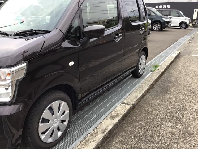 ワゴンＲ ＦＸ　試乗車アップ　ドラレコ　前後ブレーキサポート　ＣＤプレーヤー付　前後ブレーキサポート　オートエアコン　シートヒーター　メーカーオプションＣＤプレーヤー　傘収納　プッシュスタート（30枚目）