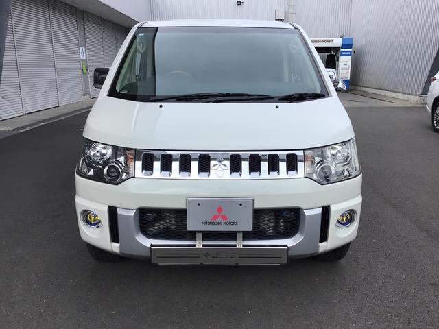 デリカＤ：５ シャモニー　ディラーワンオーナ車　社外マフラー　楽ナビ　ＥＴＣ　ＪＡＯＳ部品　スモークフィルム　バックカメラ　後席モニター　外装部品　地デジ　ブルートゥース（2枚目）