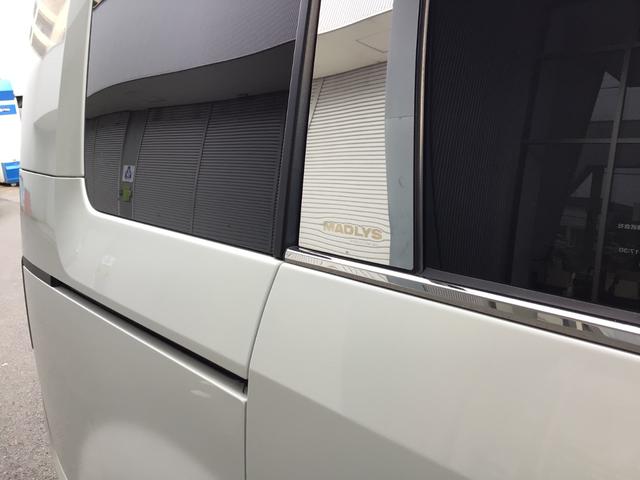 デリカＤ：５ シャモニー　ディラーワンオーナ車　社外マフラー　楽ナビ　ＥＴＣ　ＪＡＯＳ部品　スモークフィルム　バックカメラ　後席モニター　外装部品　地デジ　ブルートゥース（16枚目）