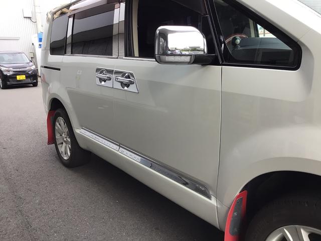 デリカＤ：５ シャモニー　ディラーワンオーナ車　社外マフラー　楽ナビ　ＥＴＣ　ＪＡＯＳ部品　スモークフィルム　バックカメラ　後席モニター　外装部品　地デジ　ブルートゥース（22枚目）