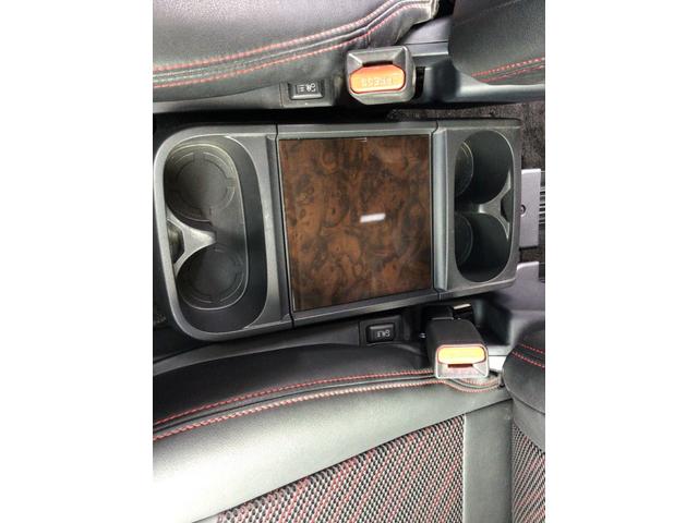 デリカＤ：５ シャモニー　ディラーワンオーナ車　社外マフラー　楽ナビ　ＥＴＣ　ＪＡＯＳ部品　スモークフィルム　バックカメラ　後席モニター　外装部品　地デジ　ブルートゥース（48枚目）