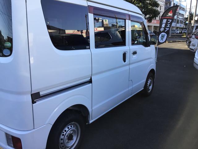 ミニキャブバン 　ハイルーフ　キーレスエントリー　エアコン　パワステ　運転席Ｐ／Ｗ★走行距離１８１００ｋｍ　スピーカー　ラジオ（12枚目）