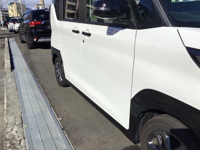 デリカミニ Ｔ　プレミアム　禁煙車　　全方位カメラ　デジタルインナーミラー　マイパイロット　パドルシフト　ハンズフリー付両側電動ドア　ハンドルヒーター　ダウンヒルアシスト（18枚目）