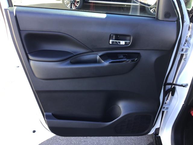 デリカミニ Ｔ　プレミアム　禁煙車　　全方位カメラ　デジタルインナーミラー　マイパイロット　パドルシフト　ハンズフリー付両側電動ドア　ハンドルヒーター　ダウンヒルアシスト（39枚目）