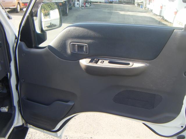 ボンゴバン GL オートマ 平床 ハイルーフ 積載量1000kg 5ドア 2/5人乗り エアコン パワステ パワーウインドウ 集中ドアロック 間仕切りカーテン ETC(18枚目)