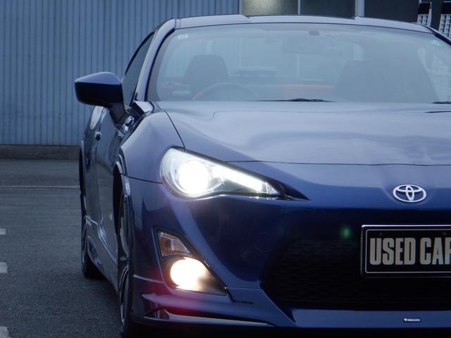 ８６ ＧＴリミテッド　６速ＭＴ・Ｆ／Ｓモデリスタエアロ・ＴＲＤエアロ・ＴＲＤマフラー・ＴＲＤフェンダーエクステンション・純正ナビ／ＴＶ／Ｂｌｕｅｔｏｏｔｈ／バックカメラ・前後ドラレコ・赤黒シート・シートヒーター・ＥＴＣ（2枚目）