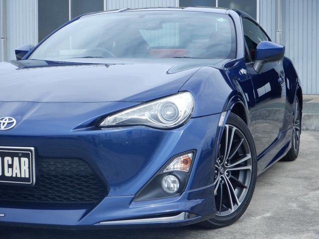 ８６ ＧＴリミテッド　６速ＭＴ・Ｆ／Ｓモデリスタエアロ・ＴＲＤエアロ・ＴＲＤマフラー・ＴＲＤフェンダーエクステンション・純正ナビ／ＴＶ／Ｂｌｕｅｔｏｏｔｈ／バックカメラ・前後ドラレコ・赤黒シート・シートヒーター・ＥＴＣ（4枚目）