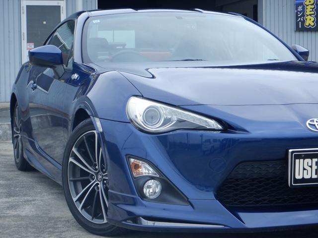 ８６ ＧＴリミテッド　６速ＭＴ・Ｆ／Ｓモデリスタエアロ・ＴＲＤエアロ・ＴＲＤマフラー・ＴＲＤフェンダーエクステンション・純正ナビ／ＴＶ／Ｂｌｕｅｔｏｏｔｈ／バックカメラ・前後ドラレコ・赤黒シート・シートヒーター・ＥＴＣ（7枚目）