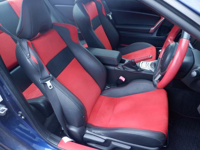 ８６ ＧＴリミテッド　６速ＭＴ・Ｆ／Ｓモデリスタエアロ・ＴＲＤエアロ・ＴＲＤマフラー・ＴＲＤフェンダーエクステンション・純正ナビ／ＴＶ／Ｂｌｕｅｔｏｏｔｈ／バックカメラ・前後ドラレコ・赤黒シート・シートヒーター・ＥＴＣ（18枚目）