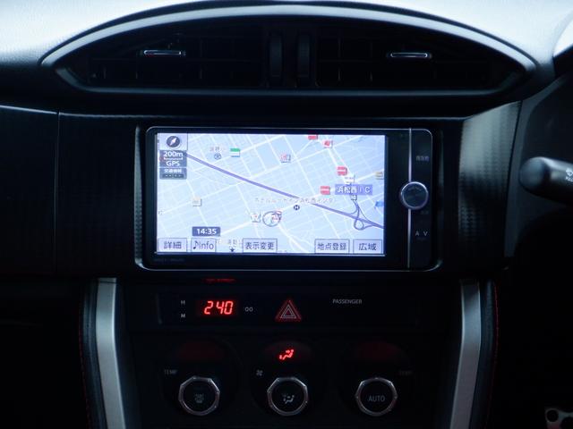 ８６ ＧＴリミテッド　６速ＭＴ・Ｆ／Ｓモデリスタエアロ・ＴＲＤエアロ・ＴＲＤマフラー・ＴＲＤフェンダーエクステンション・純正ナビ／ＴＶ／Ｂｌｕｅｔｏｏｔｈ／バックカメラ・前後ドラレコ・赤黒シート・シートヒーター・ＥＴＣ（25枚目）