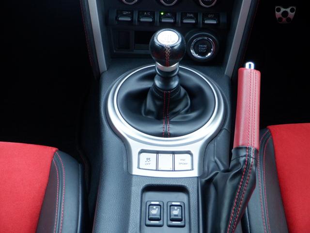 ８６ ＧＴリミテッド　６速ＭＴ・Ｆ／Ｓモデリスタエアロ・ＴＲＤエアロ・ＴＲＤマフラー・ＴＲＤフェンダーエクステンション・純正ナビ／ＴＶ／Ｂｌｕｅｔｏｏｔｈ／バックカメラ・前後ドラレコ・赤黒シート・シートヒーター・ＥＴＣ（27枚目）