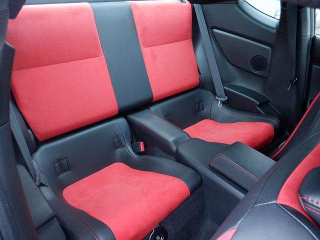 ８６ ＧＴリミテッド　６速ＭＴ・Ｆ／Ｓモデリスタエアロ・ＴＲＤエアロ・ＴＲＤマフラー・ＴＲＤフェンダーエクステンション・純正ナビ／ＴＶ／Ｂｌｕｅｔｏｏｔｈ／バックカメラ・前後ドラレコ・赤黒シート・シートヒーター・ＥＴＣ（28枚目）