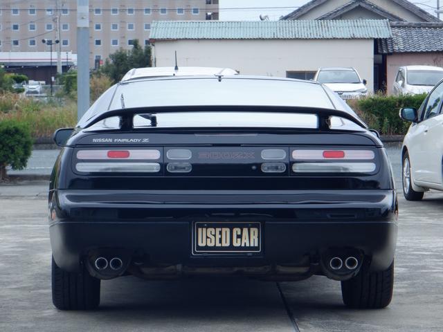 フェアレディＺ ３００ＺＸツインターボ　最終型ツインターボ・純正ＨＩＤライト・純正リアスポイラー・Ｄ席パワーシート・オートエアコン・純正キーレス・タイミングベルト交換済み（11枚目）