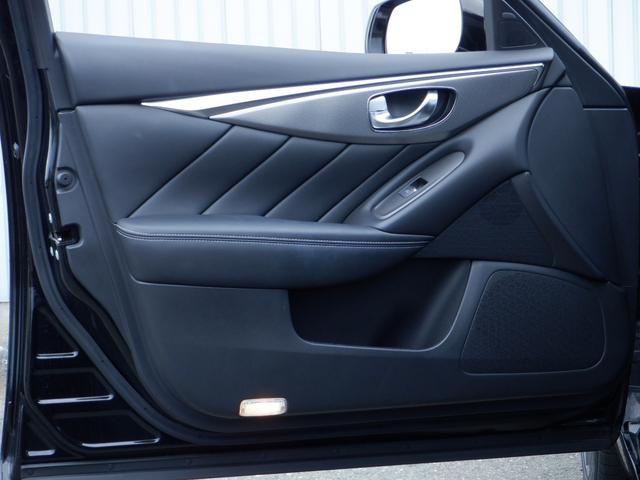 スカイライン ２００ＧＴ－ｔタイプＳＰ　純正メーカーナビ・フルセグＴＶ・Ｂｌｕｅｔｏｏｔｈ・黒革シート・全方位カメラ・ＬＥＤライト・レーダークルーズコントロール・純正１９インチアルミ・シートヒーター・パドルシフト・ＥＴＣ・禁煙車（21枚目）