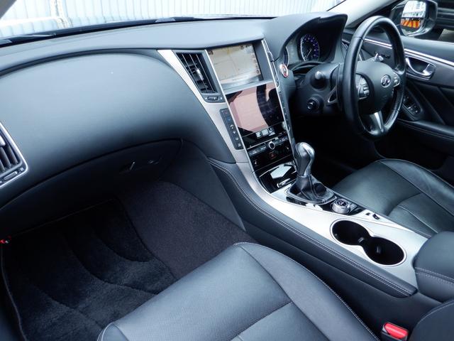 スカイライン ２００ＧＴ－ｔタイプＳＰ　純正メーカーナビ・フルセグＴＶ・Ｂｌｕｅｔｏｏｔｈ・黒革シート・全方位カメラ・ＬＥＤライト・レーダークルーズコントロール・純正１９インチアルミ・シートヒーター・パドルシフト・ＥＴＣ・禁煙車（22枚目）