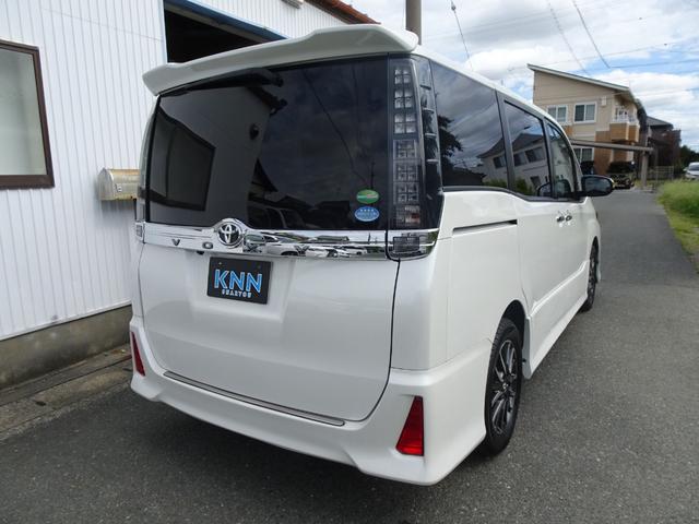 ヴォクシー ＺＳ　煌ＩＩ　トヨタセーフティセンス　フルセグナビ　Ｂカメラ　両側電動スライド　ワンオーナー禁煙車　ブルートゥース　レーンキープアシスト　オートハイビーム　衝突軽減ブレーキ　前後ドラレコ　ＥＴＣ　記録簿スペアキー付（17枚目）