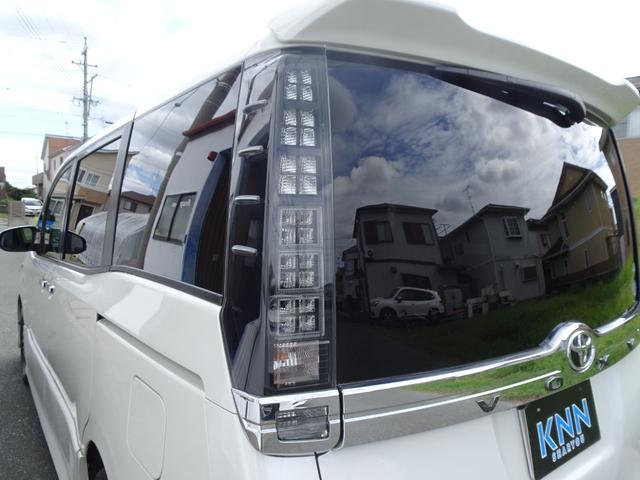 ヴォクシー ＺＳ　煌ＩＩ　トヨタセーフティセンス　フルセグナビ　Ｂカメラ　両側電動スライド　ワンオーナー禁煙車　ブルートゥース　レーンキープアシスト　オートハイビーム　衝突軽減ブレーキ　前後ドラレコ　ＥＴＣ　記録簿スペアキー付（77枚目）