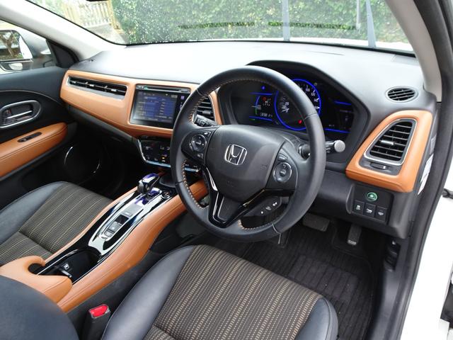 ヴェゼル ハイブリッドＺ　ホンダインターナビ　Ｂカメラ　シティブレーキアシスト　クルコン　ＬＥＤヘッドライト　２０２４年製タイヤ　ビルトインＥＴＣ　パドルシフト　シートヒーター　ハーフレザー　ＵＳＢ　ＤＶＤ再生　グー鑑定済み車（66枚目）