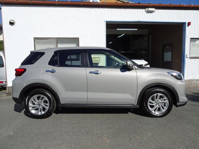 ライズ G ハイブリッド オプション9インチナビ フルセグ Bカメラ ドライブレコーダーナビ連動 S-PDL ETC フロアマット&バイザー フロントシートヒーター 衝突軽減システム バックソナー USB 禁煙車(9枚目)