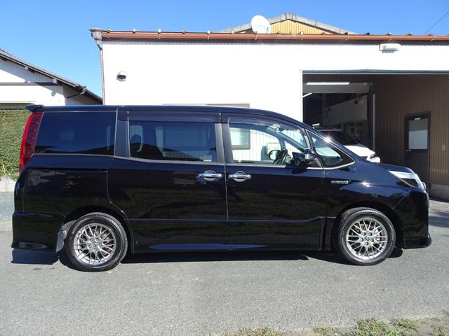 ノア ハイブリッドSi ダブルバイビー トヨタセーフティセンス 純正10インチナビ アルパインフリップダウンM 両側電動スライド ハーフレザー ドライブレコーダー リアスポイラー オートハイビーム LEDライト Bカメラ HDMI&USB(14枚目)