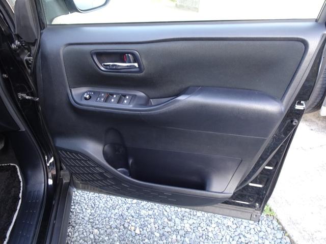 ノア ハイブリッドSi ダブルバイビー トヨタセーフティセンス 純正10インチナビ アルパインフリップダウンM 両側電動スライド ハーフレザー ドライブレコーダー リアスポイラー オートハイビーム LEDライト Bカメラ HDMI&USB(57枚目)