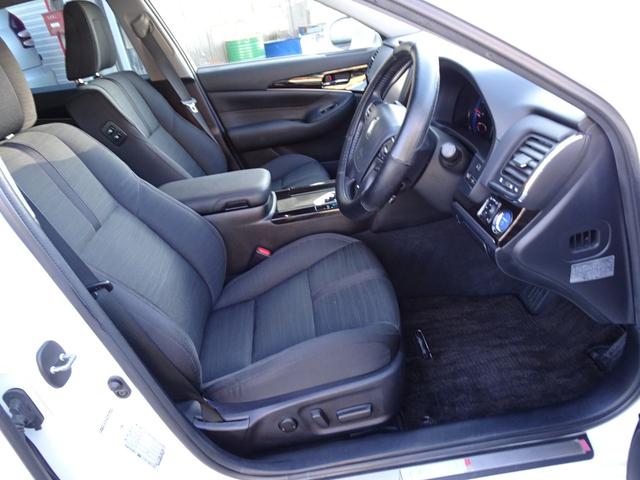 クラウンハイブリッド アスリートＳ　後期型　純正オプションフロントリアエアロ　メーカーナビ　セーフティセンス　トランクスポイラー　Ｂカメラ　レーダークルーズ　リアガラスフィルム　ドラレコ　サンシェード　ハンドルヒーター　ＴＶキャンセラー（12枚目）