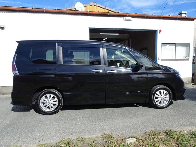 セレナ ハイウェイスター　Ｖセレクション　純正９インチナビ　アラウンドビューモニター　フリップダウンモニター　両側電動スライド　エマージェンシーブレーキ　４ＷＤ　前後ソナー　ドラレコ　ＬＥＤヘッドライト　スペアキー付　ＥＴＣ　クルコン　ＵＳＢ（10枚目）