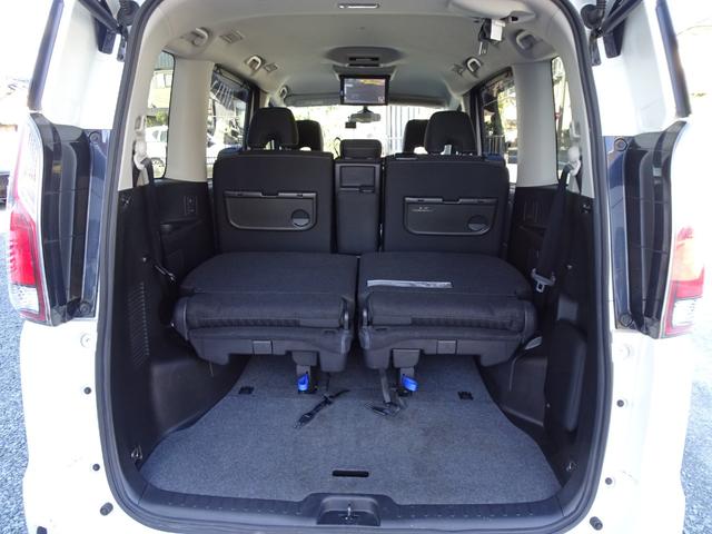 セレナ ハイウェイスター　純正９インチナビ　アラウンドビューモニター　フリップダウンモニター　２０２４年製ヨコハマタイヤ　前後ドラレコ　ブルートゥース　エマージェンシーブレーキ　前後ソナー　電動スライド　禁煙車　グー鑑定済み車（40枚目）