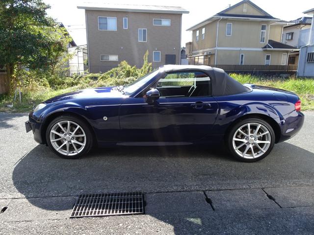 ロードスター ＲＳ　新品幌張替え済み　ＨＩＤライト　６速マニュアル　ＥＴＣ　ビルシュタインサス　後期型　スマートキー　マツダナビ　ブルートゥースオーディオ　修復歴無し　グー鑑定済み車（12枚目）