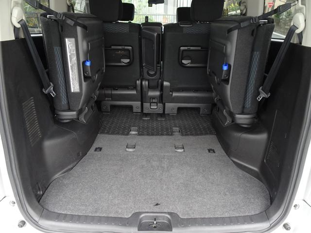 ランディ ２．０Ｘ　Ｓ－ハイブリッド　エマージェンシーブレーキ　両側電動　フルセグナビ　バックカメラ　ＬＥＤヘッドライト　クルコン　前後ドライブレコーダー　前後クリアランスソナー　ブルートゥース　ＵＳＢ　レーンキープアシスト　グー鑑定済み（14枚目）