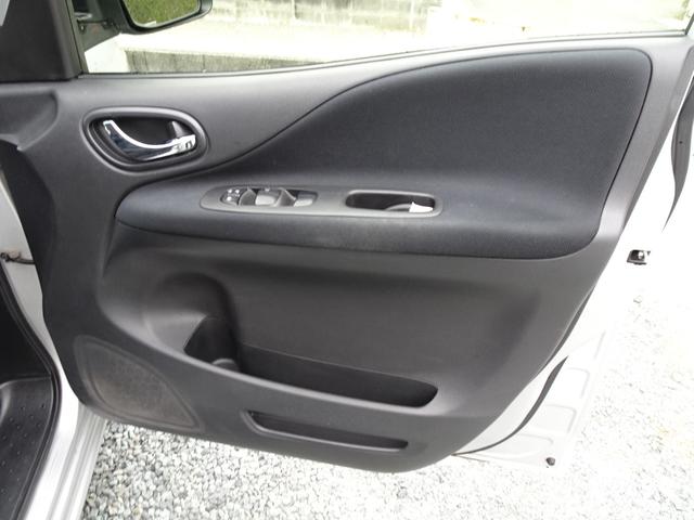 ランディ ２．０Ｘ　Ｓ－ハイブリッド　エマージェンシーブレーキ　両側電動　フルセグナビ　バックカメラ　ＬＥＤヘッドライト　クルコン　前後ドライブレコーダー　前後クリアランスソナー　ブルートゥース　ＵＳＢ　レーンキープアシスト　グー鑑定済み（49枚目）