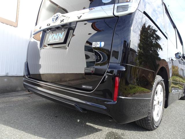 ヴォクシー ハイブリッドV モデリスタフルエアロ アルパイン10インチBIGナビ シートヒーター クルコン リアスポイラー ワイヤレス充電 ステアリングスイッチ 電動スライド LEDヘッド Bカメラ ブルートゥース 修復歴無し(16枚目)