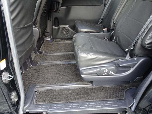 ヴォクシー ハイブリッドV モデリスタフルエアロ アルパイン10インチBIGナビ シートヒーター クルコン リアスポイラー ワイヤレス充電 ステアリングスイッチ 電動スライド LEDヘッド Bカメラ ブルートゥース 修復歴無し(77枚目)