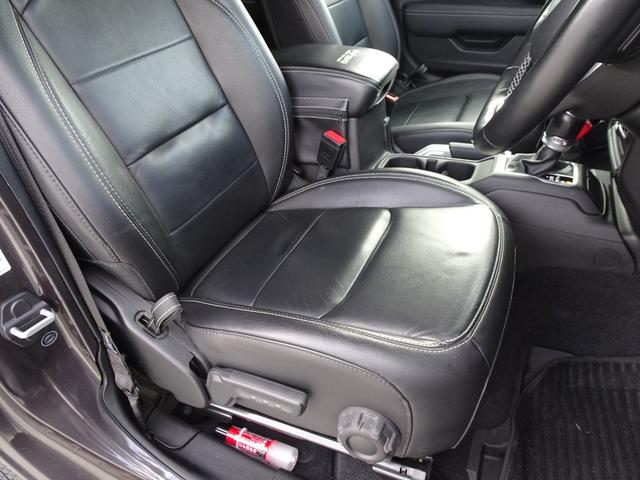 CHRYSLER JEEP JEEP WRANGLER UNLIMITED SAHARA