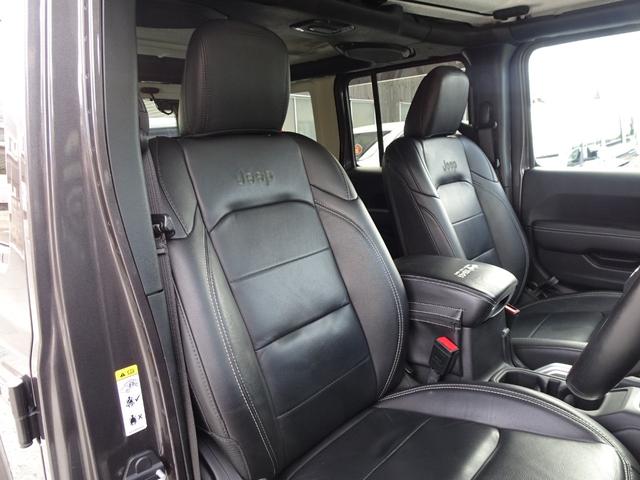 CHRYSLER JEEP JEEP WRANGLER UNLIMITED SAHARA