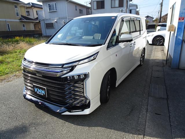 ヴォクシー S-Z GRエアロ 純正10.5インチナビ 快適利便Hi パノラミックビュー TEIN車高調ノーマルサス付 プロジェクターLED チームメート アドバンスドライブ シートバックテーブル GRバイザー HUD(16枚目)