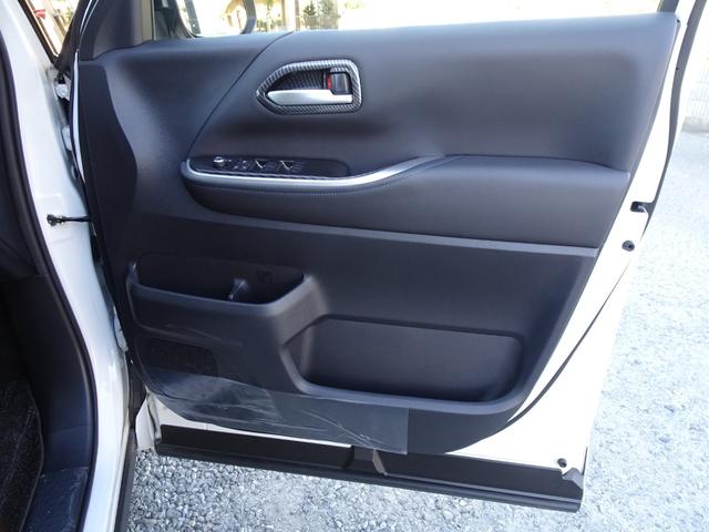 ヴォクシー S-Z GRエアロ 純正10.5インチナビ 快適利便Hi パノラミックビュー TEIN車高調ノーマルサス付 プロジェクターLED チームメート アドバンスドライブ シートバックテーブル GRバイザー HUD(63枚目)