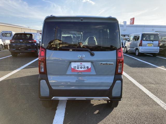 タント ファンクロス　ナビ付　ナビ　１４インチアルミホイール　大型エアロバンパー　フルＬＥＤヘッドランプ　オート格納式カラードドアミラー　両側パワースライドドア　キーフリーシステム　プッシュボタンスタート（3枚目）